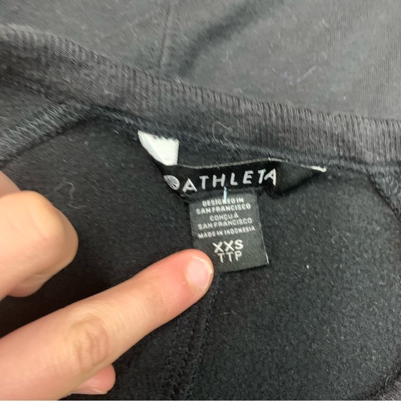 Athleta women’s casual crewneck sweatshirt - Picture 2 of 10